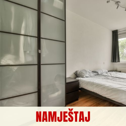 Stakleni namještaj kao što su stolovi i vitrine, djelimično ili potpuno, od stakla, tradicionalno su dio naših enterijera. U našoj ponudi se mogu naći stakleni stolovi, staklene vitrine, zidne police i police za televizore...
